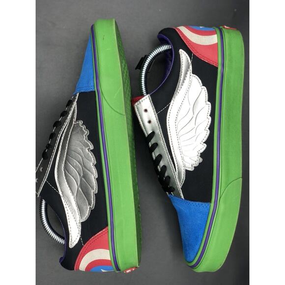 Vans Off The Wall Men\'s X Marvel Old Skool Shoes - Avengers Multi main image 5